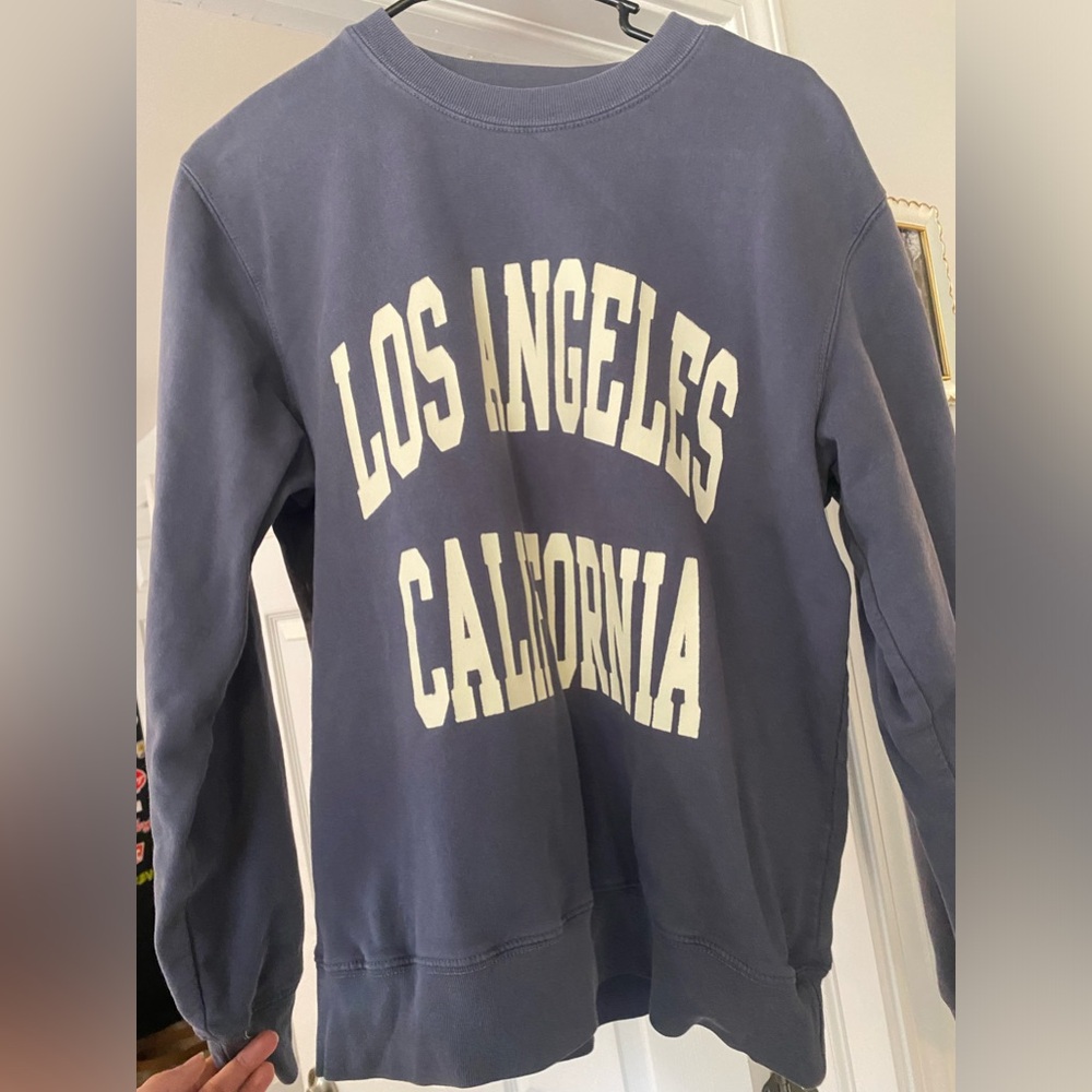 Womens crewneck